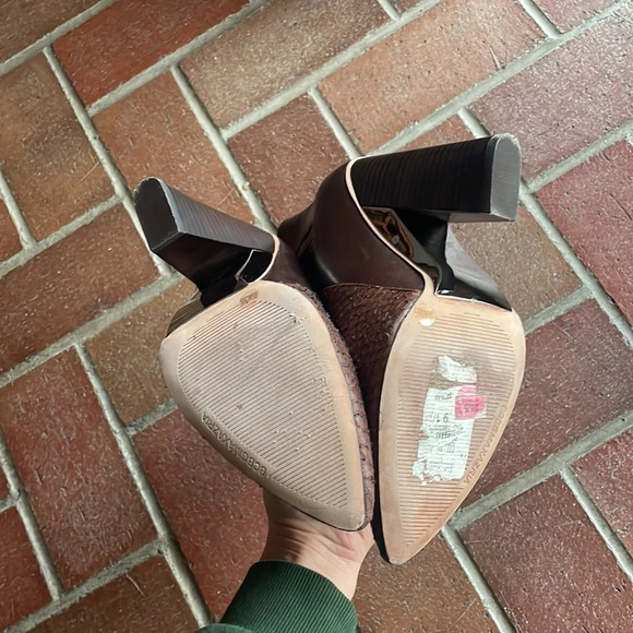 Brown BCBGMaxazria MA-Metild Snakeskin Bootie 9.5 - Picture 4 of 9